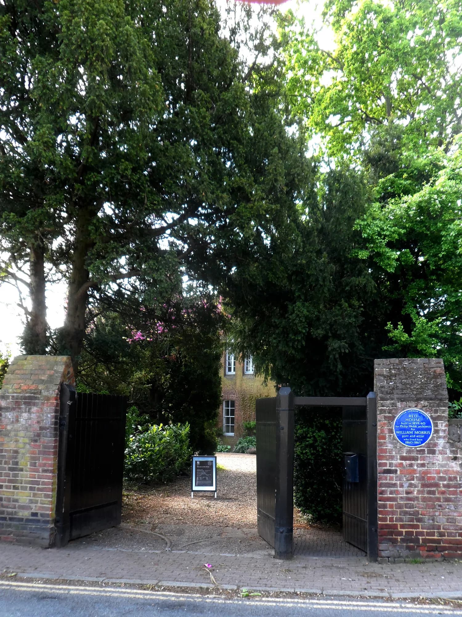 Roald Dahl to Kate Bush: The Surprising Creative Legends Who Called Bexley Home